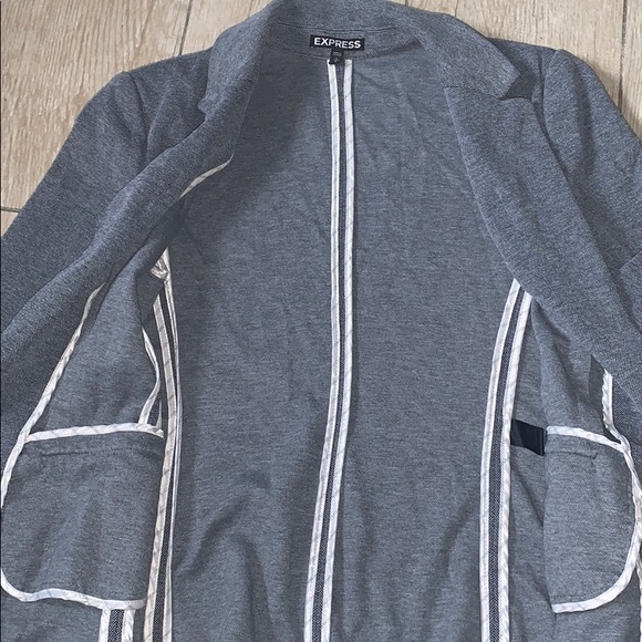 Express Blazer - Picture 3 of 8